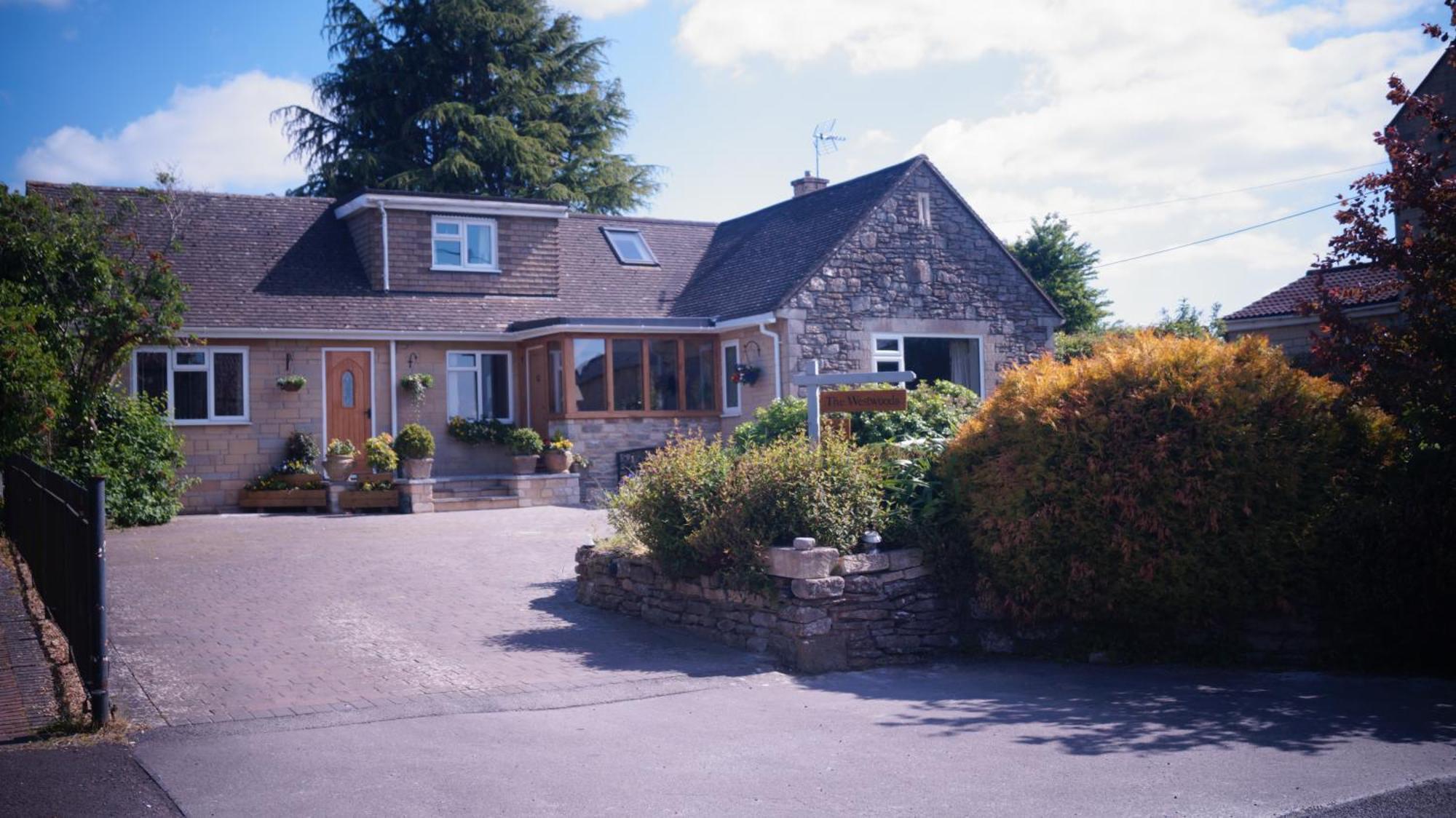 The Westwoods Bed & Breakfast Exterior photo